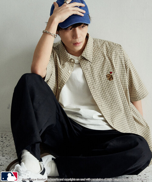 PUBLUX（パブリュクス）の「PUBLUX/パブリュクス 別注MLB ワンポイント刺繍 ハーフスリーブ ビッグシャツ　限定展開（シャツ/ブラウス・メンズ・サックスブルー/ブルー/ベージュ・LARGE/MEDIUM/SMALL）」の17枚目の写真