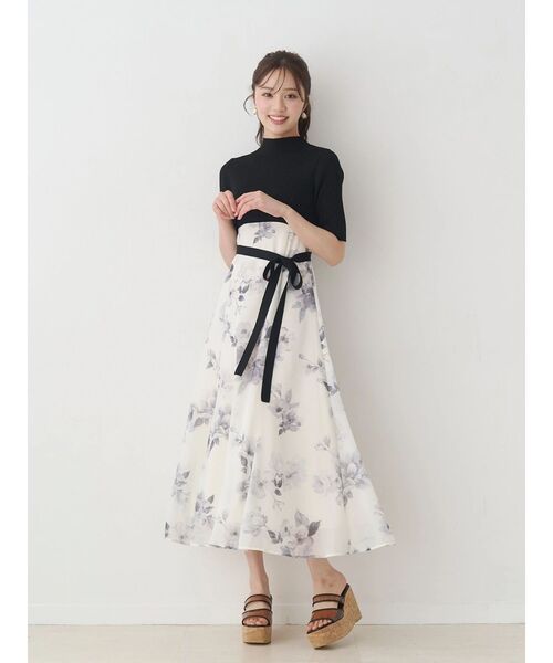 MERCURYDUO（マーキュリーデュオ）の「花柄ドッキングハーフスリーブワンピース（ワンピース・レディース・ミント/ブラック・MEDIUM/SMALL）」の2枚目の写真