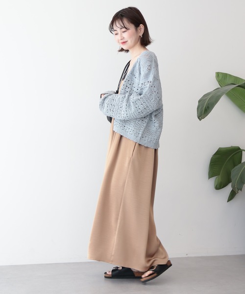 AMERICAN HOLIC（アメリカンホリック）の「タックサテンキャミワンピース（ワンピース・レディース・キャメル/チャコールグレー・L/M）」の22枚目の写真