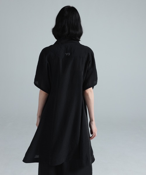 Y-3（ワイスリー）の「Y-3 SHORT SLEEVE OVERSHIRT（シャツ/ブラウス・レディース・ブラック・SMALL/MEDIUM/LARGE/X-SMALL/XX-SMALL）」の3枚目の写真
