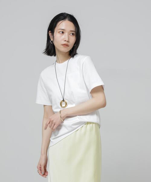 NANO universe(ナノユニバース)の「Anti Soaked(R) 汗染み防止クルーネックTシャツ(Tシャツ/カットソー・レディース・トップグレー/ブラック/ホワイト/チャコール・S/M/L)」の1枚目の写真