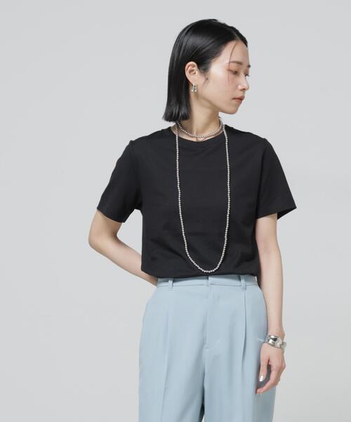 NANO universe(ナノユニバース)の「Anti Soaked(R) 汗染み防止クルーネックTシャツ(Tシャツ/カットソー・レディース・トップグレー/ブラック/ホワイト/チャコール・S/M/L)」の2枚目の写真