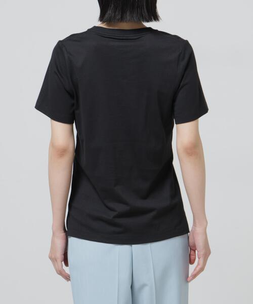 NANO universe(ナノユニバース)の「Anti Soaked(R) 汗染み防止クルーネックTシャツ(Tシャツ/カットソー・レディース・トップグレー/ブラック/ホワイト/チャコール・S/M/L)」の6枚目の写真