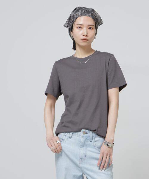 NANO universe(ナノユニバース)の「Anti Soaked(R) 汗染み防止クルーネックTシャツ(Tシャツ/カットソー・レディース・トップグレー/ブラック/ホワイト/チャコール・S/M/L)」の17枚目の写真
