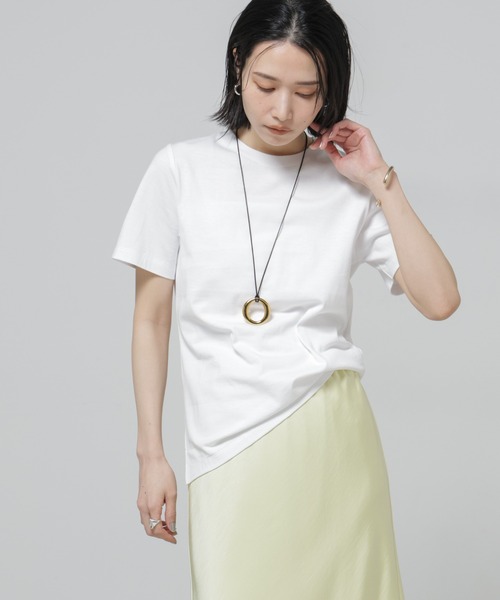 NANO universe(ナノユニバース)の「Anti Soaked(R) 汗染み防止クルーネックTシャツ(Tシャツ/カットソー・レディース・トップグレー/ブラック/ホワイト/チャコール・S/M/L)」の9枚目の写真