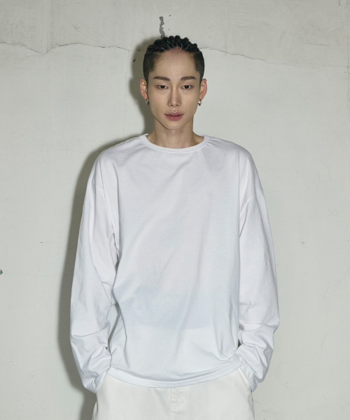 SCALLYWAG（スカリーワグ）の「ファミリア ルーズフィット ベーシック ロングスリーブ[ホワイト]（Tシャツ/カットソー・レディース・その他・MEDIUM/LARGE）」の4枚目の写真