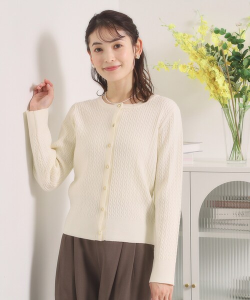 ITS'DEMO(イッツデモ)の「【手洗い可】ミニケーブルニットカーディガン(カーディガン/ボレロ・レディース・アイボリー/サックスブルー/ピンク/ブラック・00)」の1枚目の写真