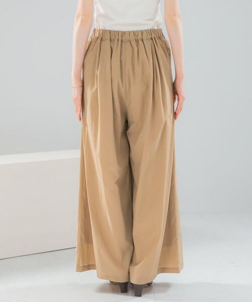 URBAN RESEARCH ROSSO WOMEN（アーバンリサーチ　ロッソ）の「ライトタックイージーワイドパンツ（その他パンツ・レディース・ネイビー/ベージュ・FREE）」の4枚目の写真