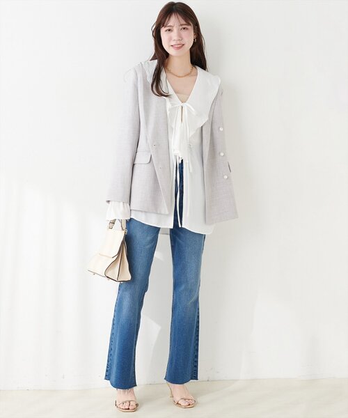 natural couture(ナチュラルクチュール)の「ポリエステルレーヨンフリルシャツ(シャツ/ブラウス・レディース・ブラック/ブルー/オフホワイト・FREE)」の11枚目の写真