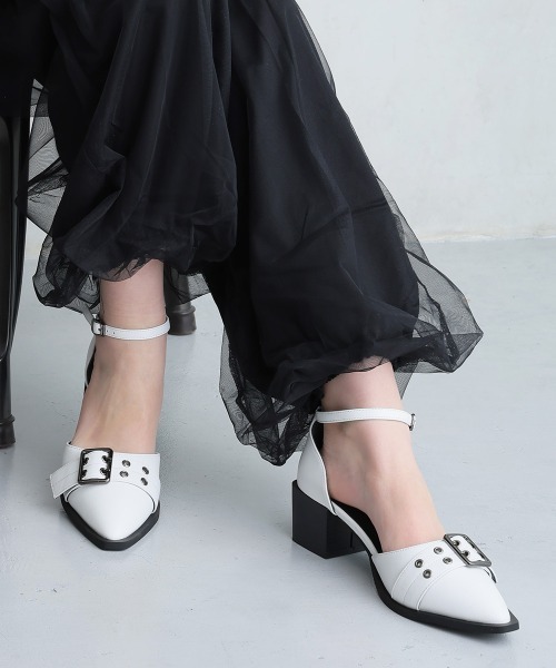 DEMETER（デメテル）の「ポインテッドトゥ アンクルストラップ セパレートパンプス（パンプス・レディース・ブラック/ホワイト/レオパード/カモフラージュ・S/M/L/LL）」の2枚目の写真