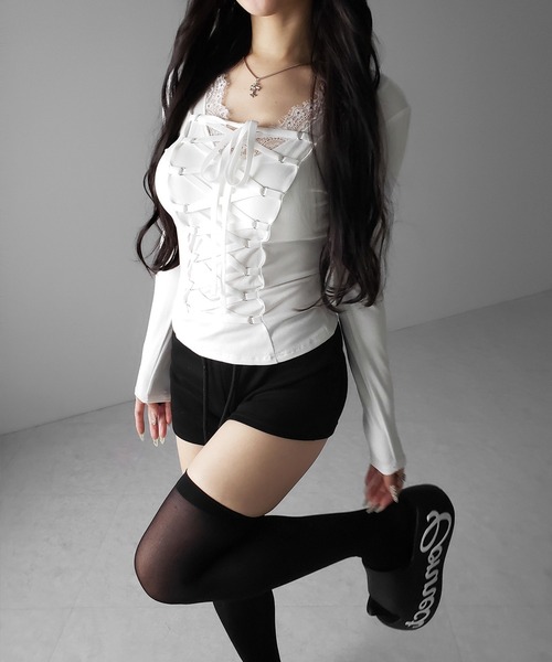 me+em select(ミームセレクト)の「【 クロスネックにできる2WAY 】フロントリボンレースアップスリムカットソートップス / 2WAY front ribbon lace up slim cutsew tops(Tシャツ/カットソー・レディース・ホワイト/ブラック・FREE)」の15枚目の写真
