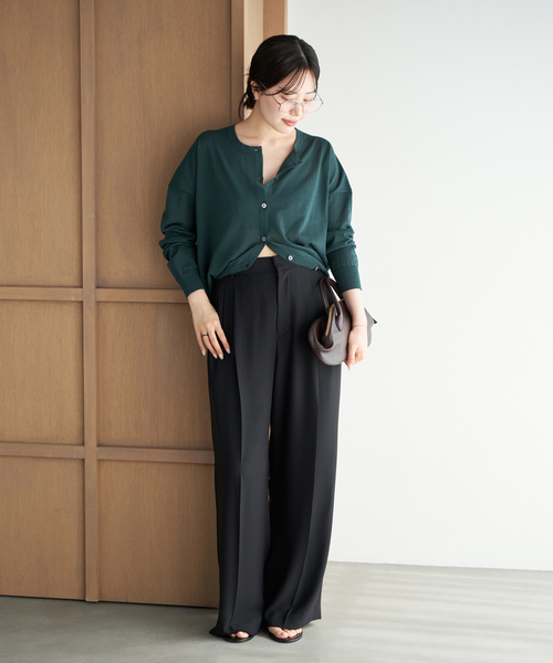 plage(プラージュ)の「2 Tuck Elegant パンツ(スラックス・レディース・ベージュ/ブラック・34/36/38/40)」の4枚目の写真