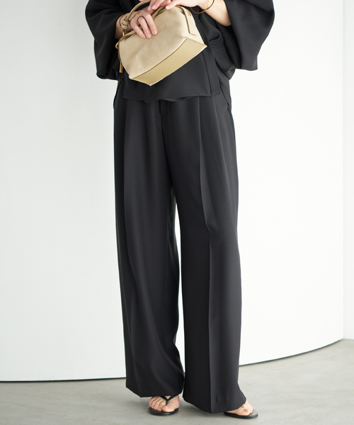 plage(プラージュ)の「2 Tuck Elegant パンツ(スラックス・レディース・ベージュ/ブラック・34/36/38/40)」の12枚目の写真