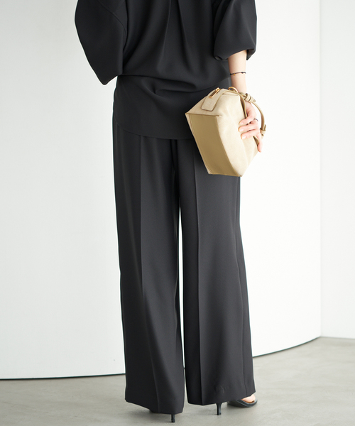 plage(プラージュ)の「2 Tuck Elegant パンツ(スラックス・レディース・ベージュ/ブラック・34/36/38/40)」の14枚目の写真