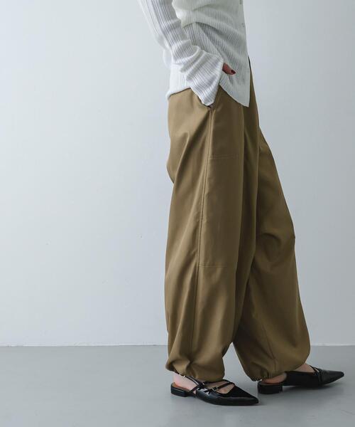 SENSE OF PLACE by URBAN RESEARCH(センスオブプレイスバイアーバンリサーチ)の「ドロストデザインパンツ(その他パンツ・レディース・ベージュ/ブラック・ONE)」の5枚目の写真