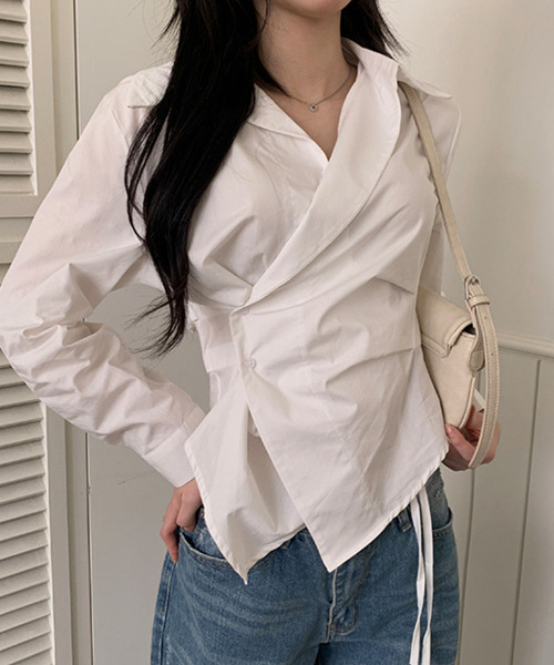 VIVID LADY(ビビッドレディー)の「カシュクールデザイン アシンメトリーカラーシャツ(シャツ/ブラウス・レディース・ネイビー/ブルー/クリーム/アイボリー/ライトブルー・FREE)」の2枚目の写真