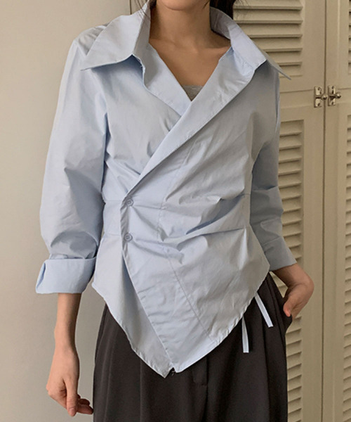 VIVID LADY(ビビッドレディー)の「カシュクールデザイン アシンメトリーカラーシャツ(シャツ/ブラウス・レディース・ネイビー/ブルー/クリーム/アイボリー/ライトブルー・FREE)」の4枚目の写真