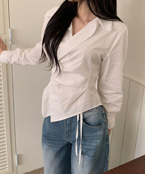 VIVID LADY(ビビッドレディー)の「カシュクールデザイン アシンメトリーカラーシャツ(シャツ/ブラウス・レディース・ネイビー/ブルー/クリーム/アイボリー/ライトブルー・FREE)」の14枚目の写真
