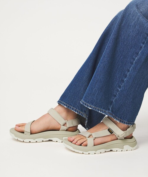 Teva(テバ)の「【WEB限定】<TEVA>ハリケーン エックスエルティー3 サンダル(サンダル・レディース・ブラック/ナチュラル・5/7/8/6)」の4枚目の写真