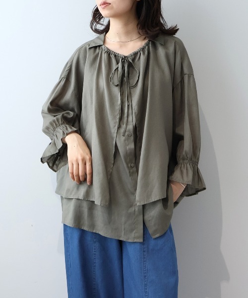 leswel(レスウェル)の「【M/L】【接触冷感/UVカット】リネンブレンドカルゼフライヨークブラウス(シャツ/ブラウス・レディース・ライトグレー/ブラック/カーキ・M/L)」の4枚目の写真
