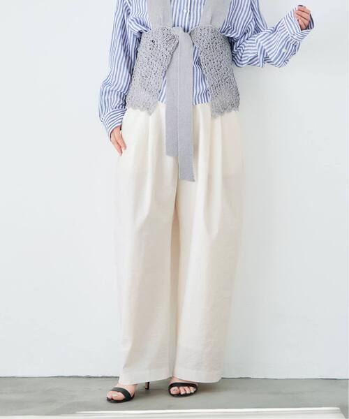 IENA(イエナ)の「《追加》ウォッシャブル リネンミックスコクーンスラックス(スラックス・レディース・ホワイト・38/36/34)」の4枚目の写真