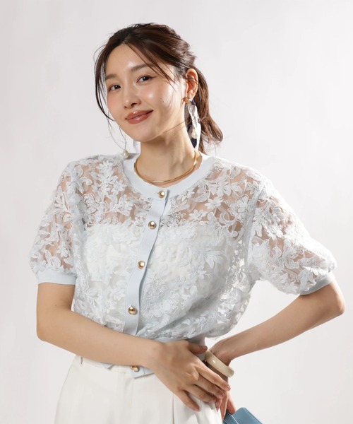 JUSGLITTY（ジャスグリッティー）の「レースブーケカーディガン（ニット/セーター・レディース・ホワイト/サックスブルー/ライトイエロー・2）」の13枚目の写真
