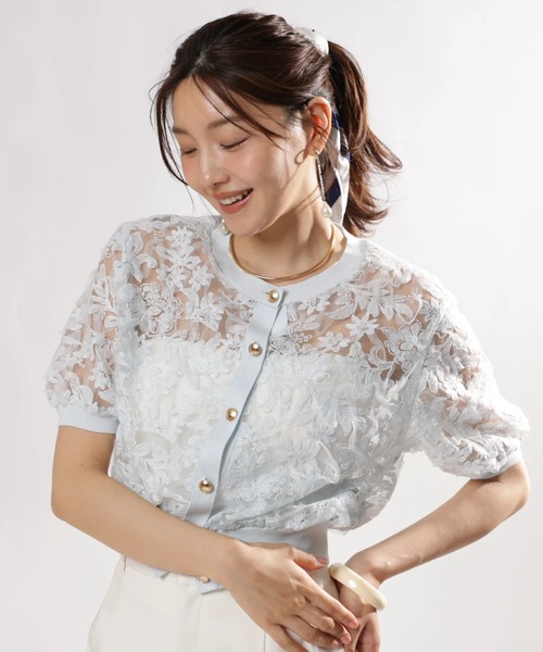 JUSGLITTY（ジャスグリッティー）の「レースブーケカーディガン（ニット/セーター・レディース・ホワイト/サックスブルー/ライトイエロー・2）」の15枚目の写真