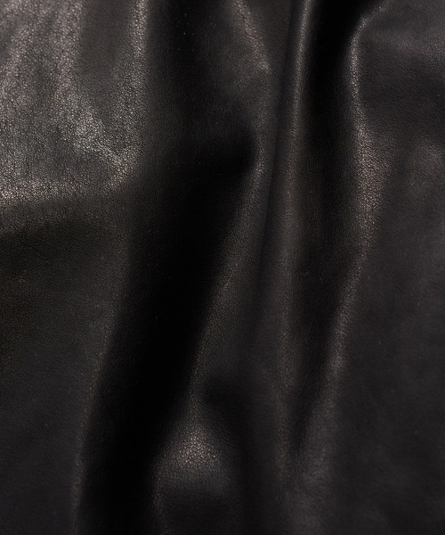 wjk(ダヴルジェイケイ)の「mko13609- leather shoulder bag ショルダーバッグ(8002 lc47j)(ショルダーバッグ・メンズ・ブラック・FREE)」の11枚目の写真