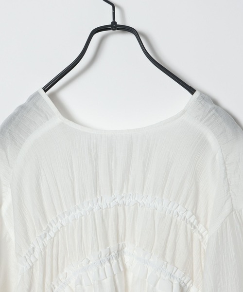 JEANASIS（ジーナシス）の「2WAYシャーリングVブラウス/672060（シャツ/ブラウス・レディース・ナチュラル/オフホワイト/ブラック/グリーン系その他・FREE）」の16枚目の写真