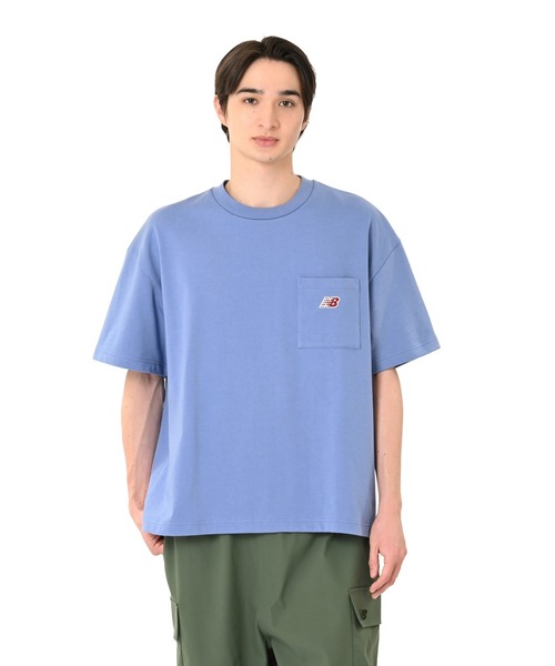 NEW BALANCE(ニューバランス)の「エンブロイダリードNBポケットショートスリーブTシャツ(Tシャツ/カットソー・メンズ・ホワイト/ブラック/サックスブルー/ライトイエロー・SMALL/MEDIUM/LARGE/X-LARGE/XX-LARGE)」の4枚目の写真