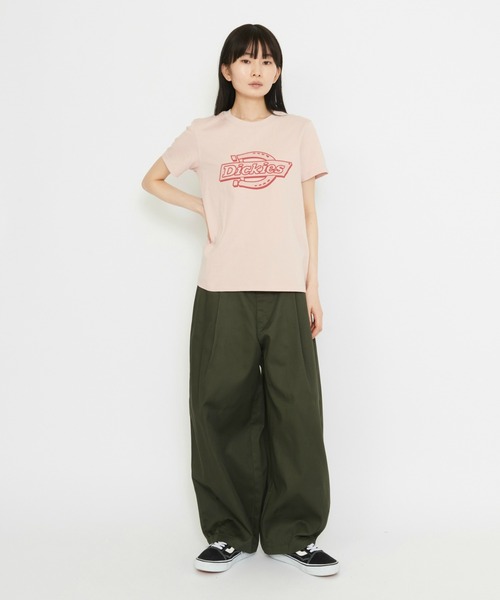 Dickies(ディッキーズ)の「グラフィックロゴTシャツ(Tシャツ/カットソー・レディース・ブラック/ホワイト/ピンク・SMALL/MEDIUM/X-SMALL)」の4枚目の写真