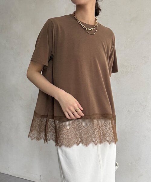 DouDou(ドゥドゥ)の「【WEB限定】裾レース半袖トップス(Tシャツ/カットソー・レディース・ブラック/オフホワイト/ブラウン・FREE)」の16枚目の写真