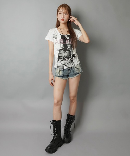 SPINNS(スピンズ)の「半袖Tシャツ/フォトガール/ストーン/平成ギャル(Tシャツ/カットソー・レディース・オフホワイト/ブラック・ONESIZE)」の10枚目の写真