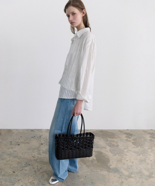 ANDNEEDS（アンドニーズ）の「Cava weaving bag (black)（ショルダーバッグ・レディース・その他・FREE）」の3枚目の写真