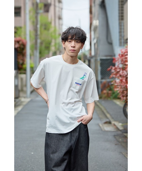 THE PLATINUM SELECT（ザ プラチナム セレクト）の「【mentos/メントス】グラフィックTシャツ　ユニセックス/カジュアル/お菓子（Tシャツ/カットソー・メンズ・ホワイト系2/ライトグリーン/ホワイト/ブラック系3/ブラック/ホワイト系3/パープル系2/ブラック系2/パープル/パープル系3/ライトグリーン系3/ライトグリーン系2・X-LARGE/LARGE/MEDIUM）」の3枚目の写真