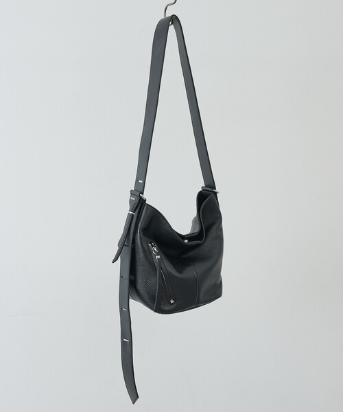 collex(コレックス)の「【WEB限定】【BEAURE/ヴュレ】2WAYショルダーバッグ(ショルダーバッグ・レディース・ブラック/シルバー/モカ・フリー)」の1枚目の写真