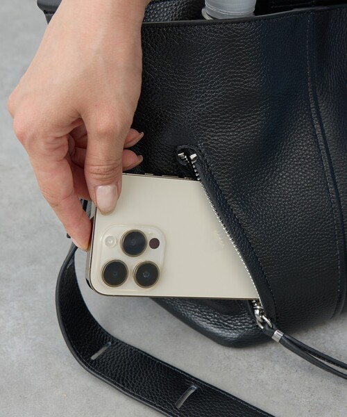 collex(コレックス)の「【WEB限定】【BEAURE/ヴュレ】2WAYショルダーバッグ(ショルダーバッグ・レディース・ブラック/シルバー/モカ・フリー)」の6枚目の写真