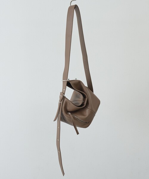 collex(コレックス)の「【WEB限定】【BEAURE/ヴュレ】2WAYショルダーバッグ(ショルダーバッグ・レディース・ブラック/シルバー/モカ・フリー)」の14枚目の写真