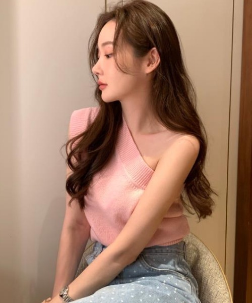 semplice(センプリチェ)の「Tシャツ【韓国ファッション】(Tシャツ/カットソー・レディース・ブラック/ベージュ/ピンク/ホワイト・F)」の21枚目の写真