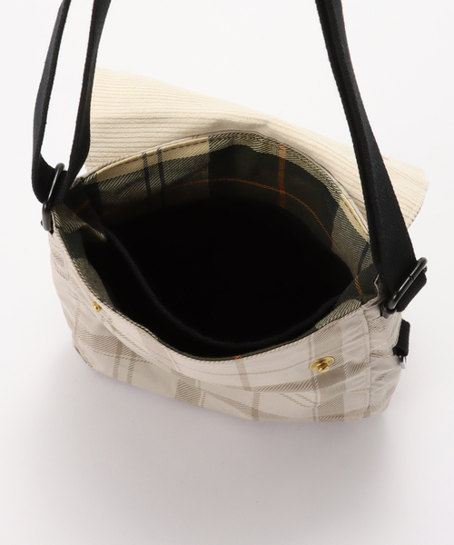 Barbour（バブアー）の「Barbour / バブアー transport crossbody bag（ショルダーバッグ・メンズ・C/A/B・FREE）」の7枚目の写真