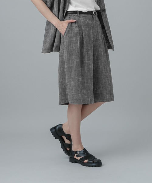 GLOBAL WORK（グローバルワーク）の「MATINEE LINE/カラミリネンライクハーフパンツ/670039（その他パンツ・レディース・ブラック×ホワイト/ベージュ/ブラウン系8・MEDIUM/LARGE）」の11枚目の写真