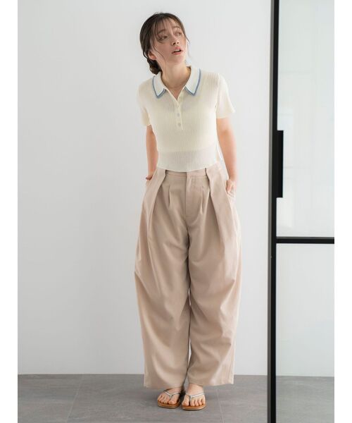 Ungrid(アングリッド)の「ウエストデザインルーズタックパンツ(その他パンツ・レディース・ベージュ/チャコールグレー・FREE)」の10枚目の写真