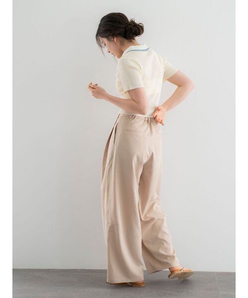 Ungrid(アングリッド)の「ウエストデザインルーズタックパンツ(その他パンツ・レディース・ベージュ/チャコールグレー・FREE)」の11枚目の写真