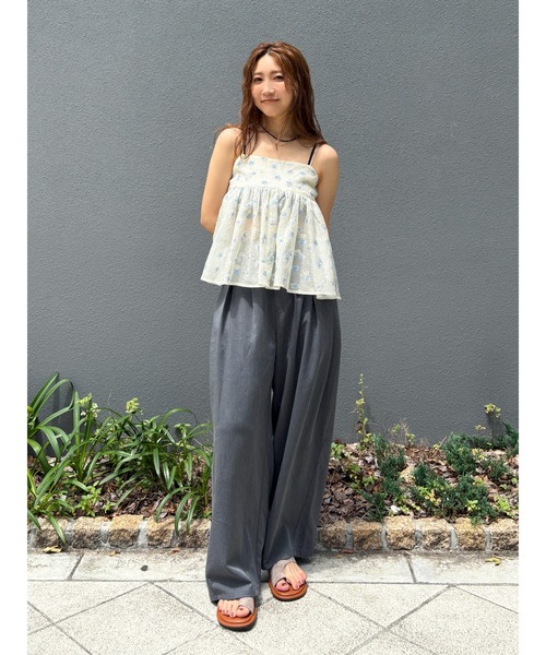 Ungrid(アングリッド)の「ウエストデザインルーズタックパンツ(その他パンツ・レディース・ベージュ/チャコールグレー・FREE)」の15枚目の写真