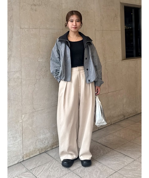 Ungrid(アングリッド)の「ウエストデザインルーズタックパンツ(その他パンツ・レディース・ベージュ/チャコールグレー・FREE)」の16枚目の写真