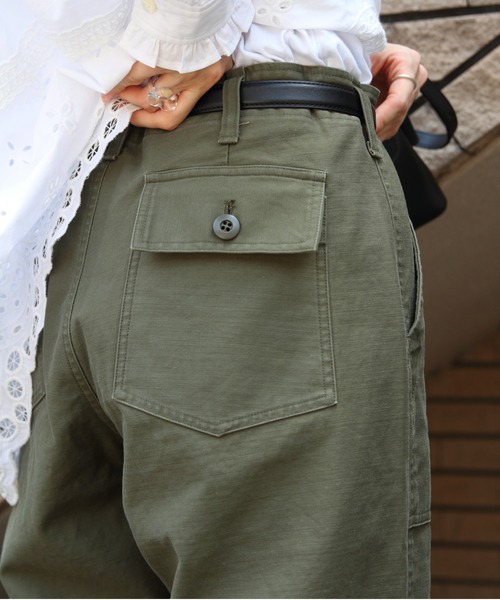 THE SHINZONE(ザ シンゾーン)の「THE SHINZONE/シンゾーン ストレートベイカーパンツ STRAIGHT BAKER PANTS 26AMSPA01(カーゴパンツ・レディース・カーキ・36/34/32)」の3枚目の写真