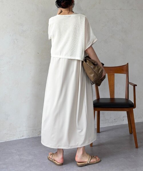 un dix cors(アンディコール)の「メッシュプルオーバー×ショルダータックワンピース(ワンピース・レディース・グレイッシュベージュ/ブラック/ブラウン・FREE)」の10枚目の写真