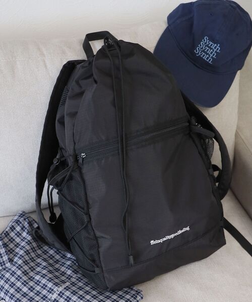 FFEIN（フェイン）の「【FFEIN（フェイン）】撥水加工ナイロンバックパック / リップストック 軽量 ユニセックス リュックサック バックパック メッシュ デイリーバッグ（バックパック/リュック・メンズ・ブラック・FREE）」の6枚目の写真