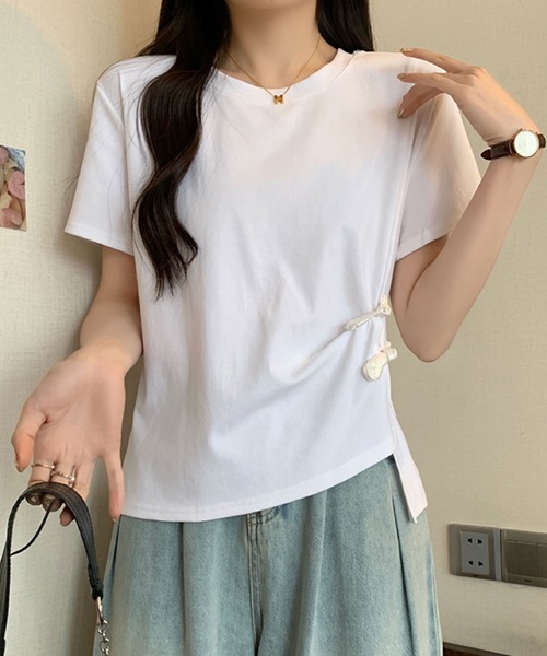 2ly2（トゥーリートゥー）の「サイドリボンカットソー / アシンメトリーデザイン 半袖トップス（Tシャツ/カットソー・レディース・ブラック/ベージュ/ホワイト/ボルドー・FREE）」の5枚目の写真
