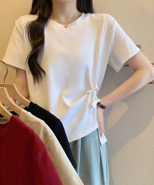 2ly2（トゥーリートゥー）の「サイドリボンカットソー / アシンメトリーデザイン 半袖トップス（Tシャツ/カットソー・レディース・ブラック/ベージュ/ホワイト/ボルドー・FREE）」の13枚目の写真